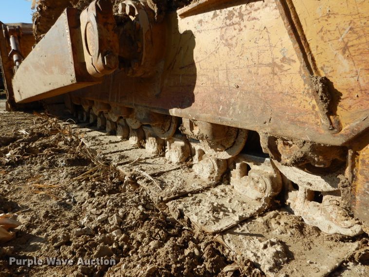 image for item DH6796 Caterpillar D6H XL Series II dozer