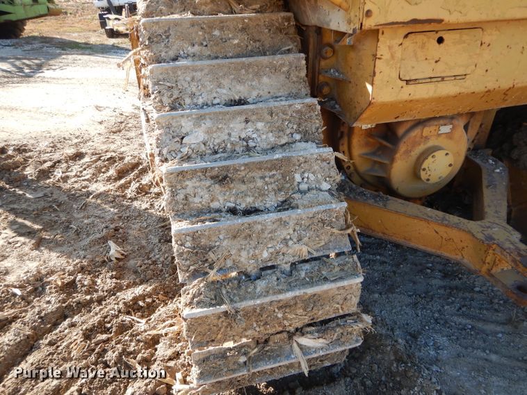 image for item DH6796 Caterpillar D6H XL Series II dozer