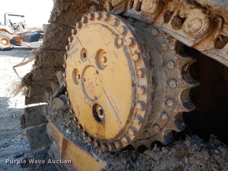 image for item DH6796 Caterpillar D6H XL Series II dozer
