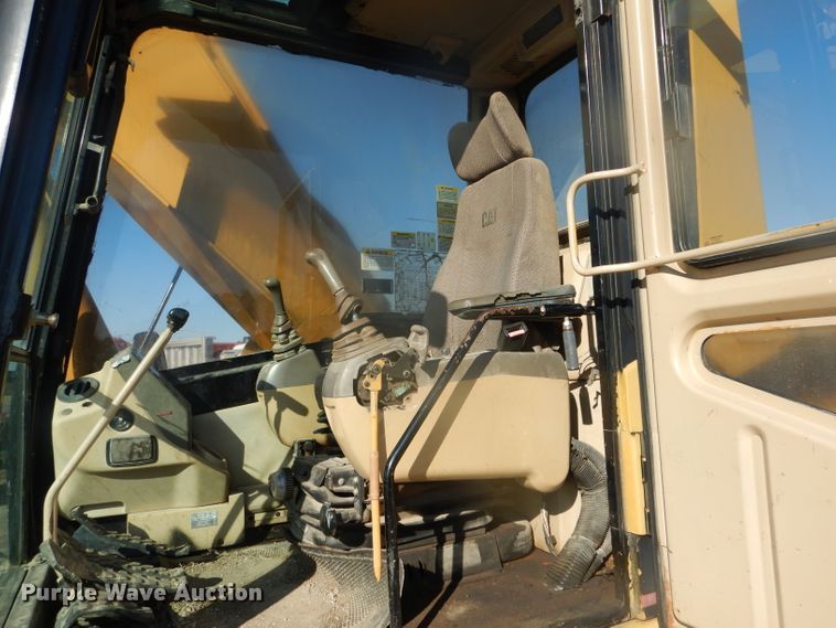 image for item DH6797 1997 Caterpillar 325B excavator