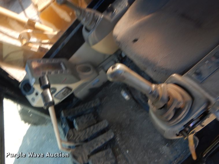 image for item DH6797 1997 Caterpillar 325B excavator