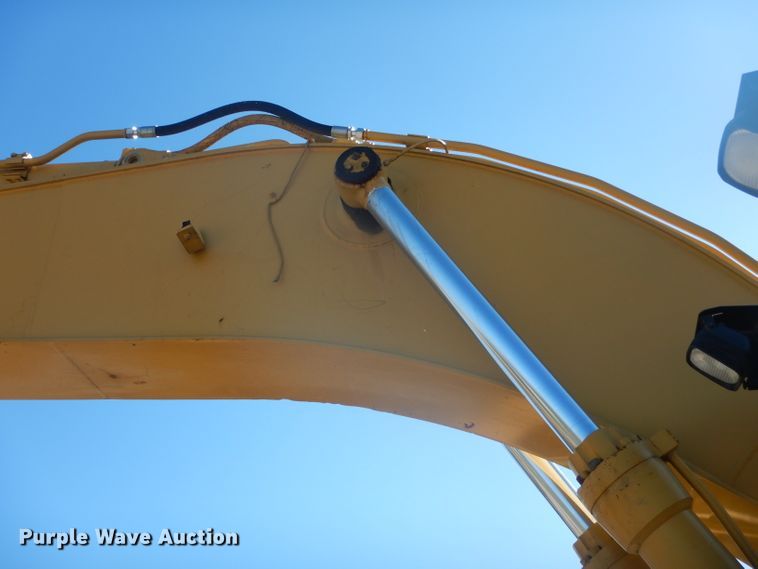 image for item DH6797 1997 Caterpillar 325B excavator