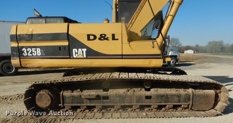 image for item DH6797 1997 Caterpillar 325B excavator