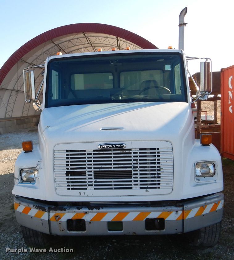 image for item DH6799 2001 Freightliner FL70 service truck