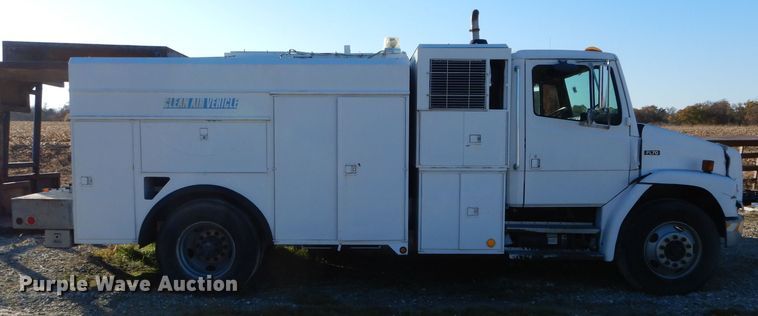 image for item DH6799 2001 Freightliner FL70 service truck