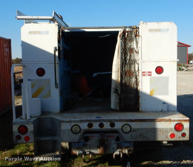 image for item DH6799 2001 Freightliner FL70 service truck