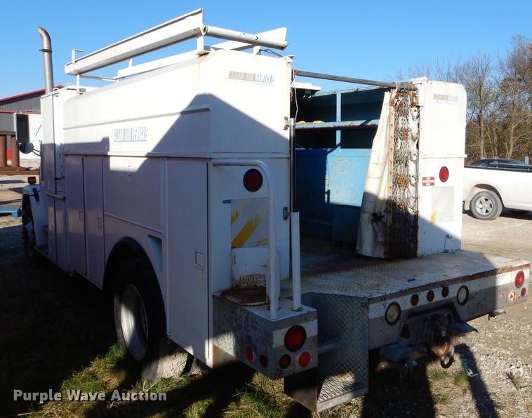 image for item DH6799 2001 Freightliner FL70 service truck