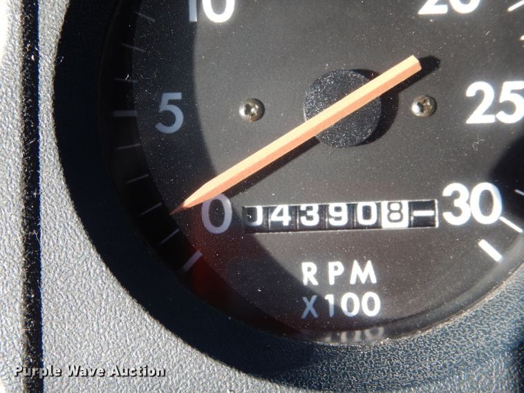 image for item DH6799 2001 Freightliner FL70 service truck