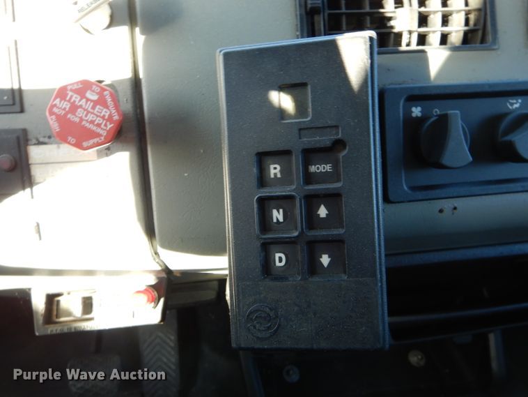 image for item DH6799 2001 Freightliner FL70 service truck