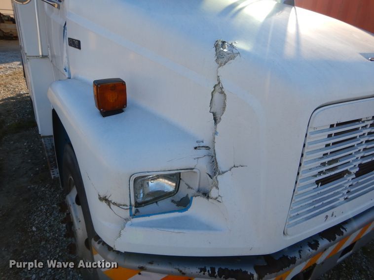 image for item DH6799 2001 Freightliner FL70 service truck