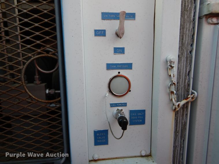 image for item DH6799 2001 Freightliner FL70 service truck