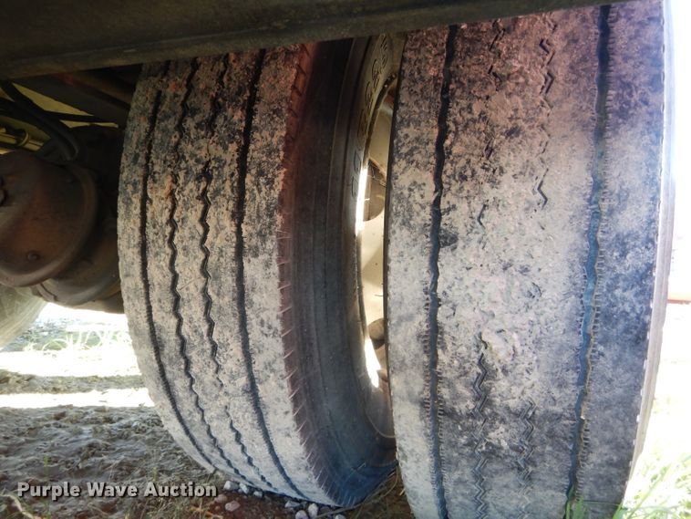 image for item DH6799 2001 Freightliner FL70 service truck