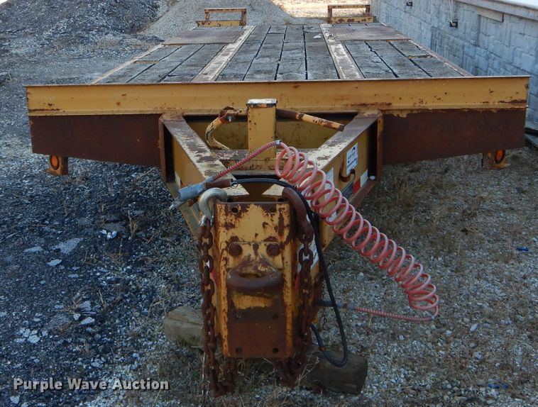 image for item DH6801 2008 Kiefer Built eqiupment trailer