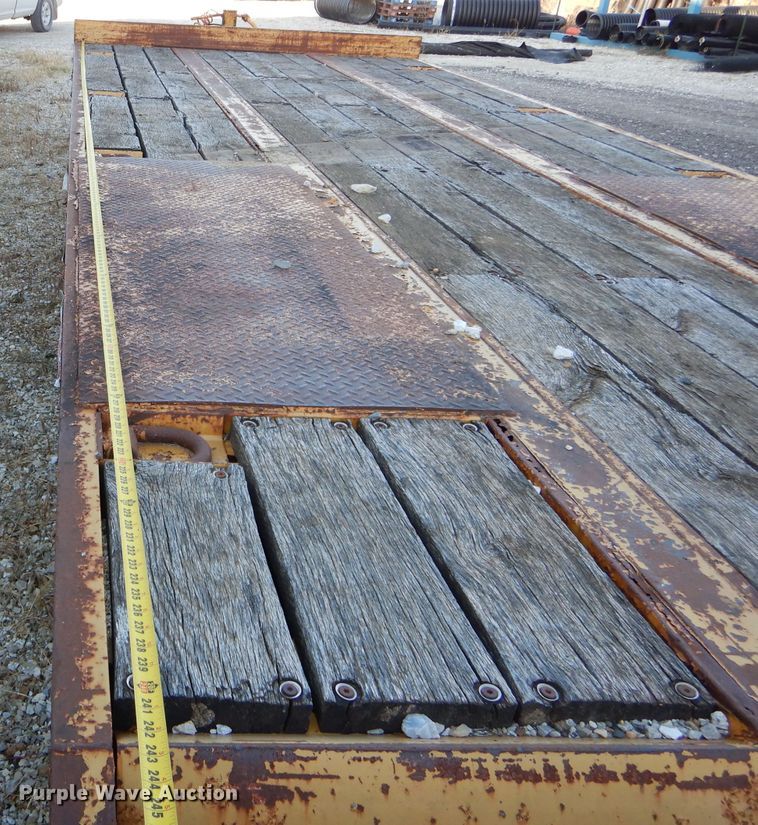 image for item DH6801 2008 Kiefer Built eqiupment trailer