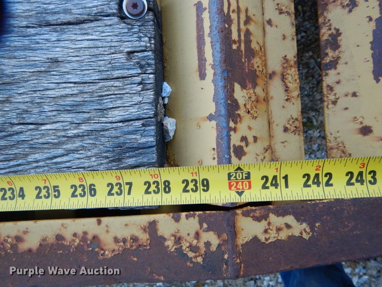 image for item DH6801 2008 Kiefer Built eqiupment trailer