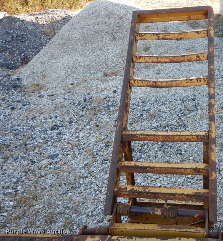 image for item DH6801 2008 Kiefer Built eqiupment trailer