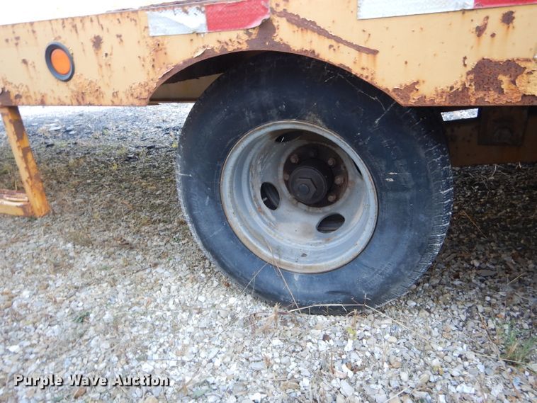 image for item DH6801 2008 Kiefer Built eqiupment trailer