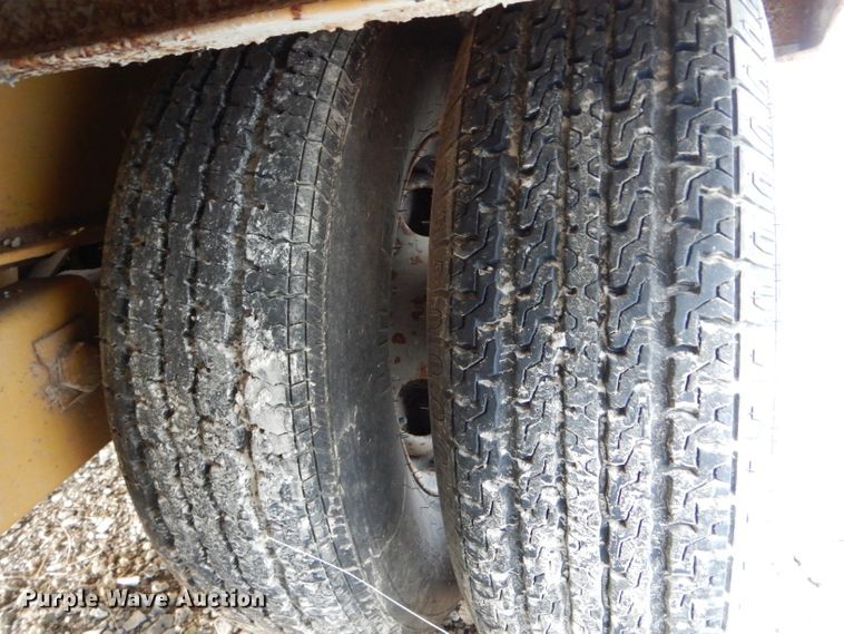 image for item DH6801 2008 Kiefer Built eqiupment trailer