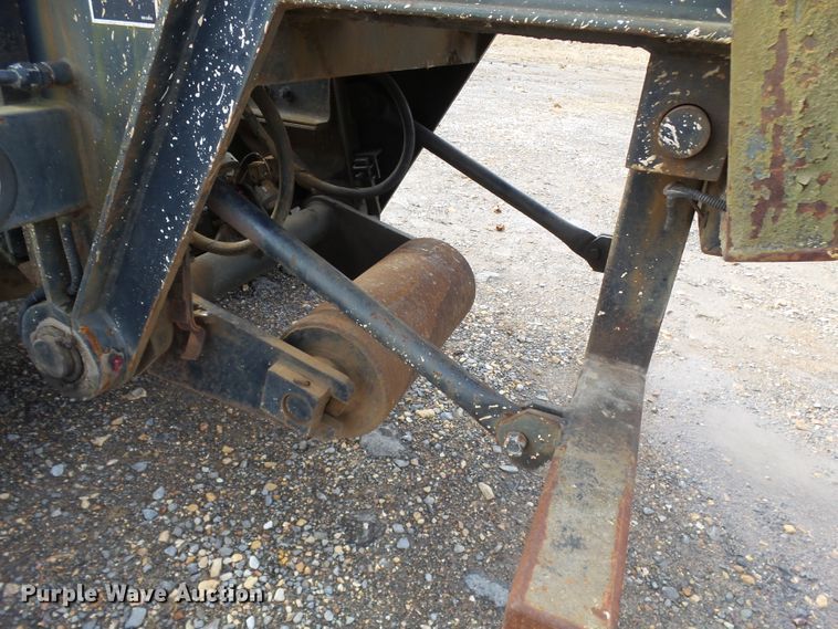 image for item DH7765 2003 Freightliner FL106 roll-off container truck