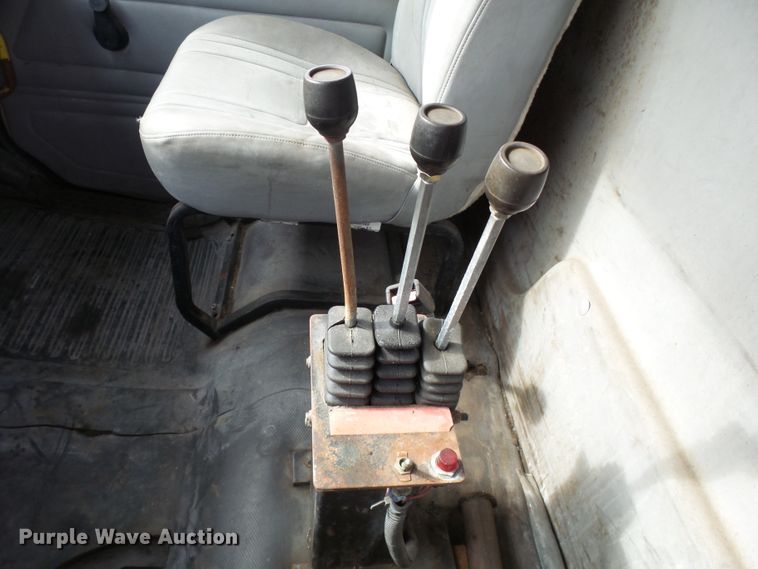 image for item DH7765 2003 Freightliner FL106 roll-off container truck