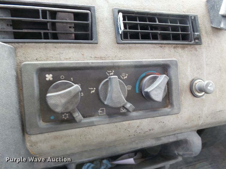 image for item DH7765 2003 Freightliner FL106 roll-off container truck