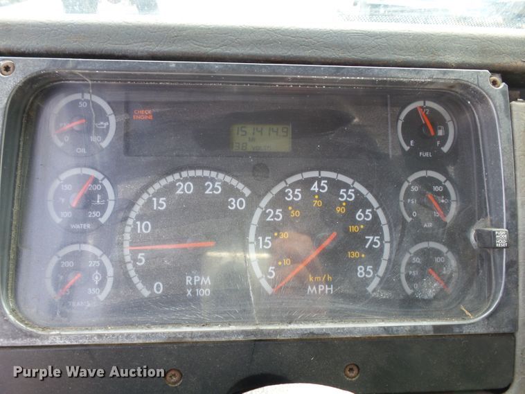 image for item DH7765 2003 Freightliner FL106 roll-off container truck