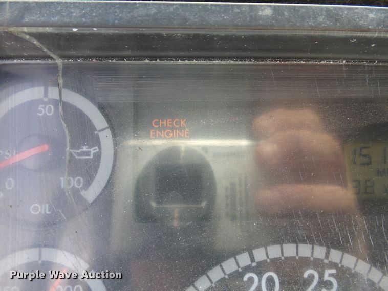 image for item DH7765 2003 Freightliner FL106 roll-off container truck