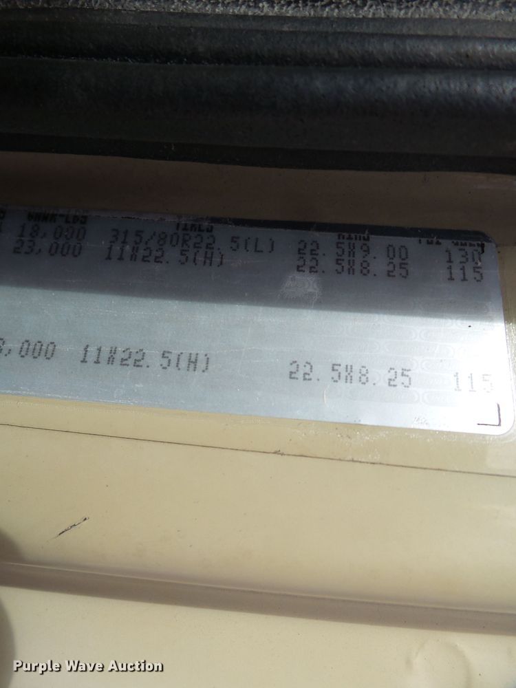 image for item DH7765 2003 Freightliner FL106 roll-off container truck