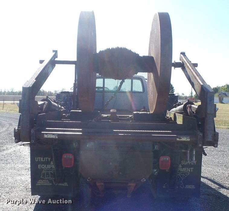 image for item DH7770 1995 Ford F800 reel carrier truck