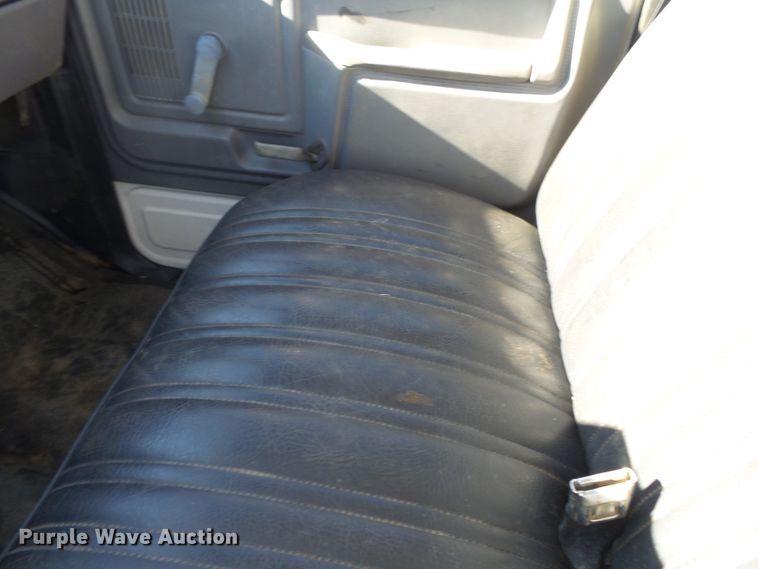 image for item DH7770 1995 Ford F800 reel carrier truck