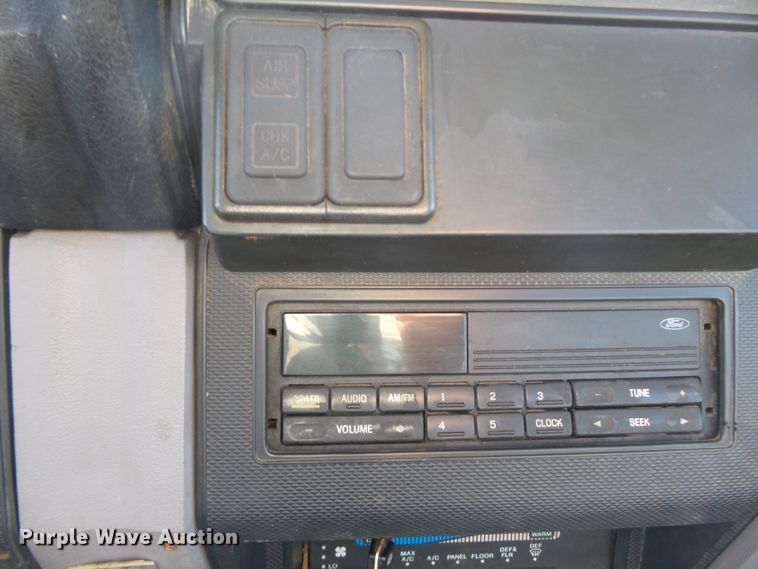 image for item DH7770 1995 Ford F800 reel carrier truck