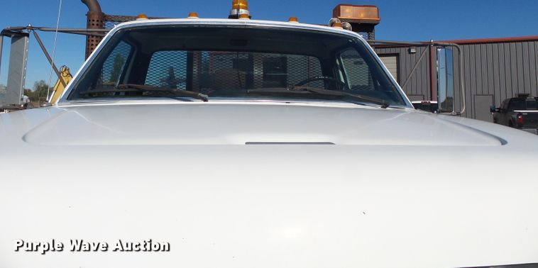 image for item DH7770 1995 Ford F800 reel carrier truck