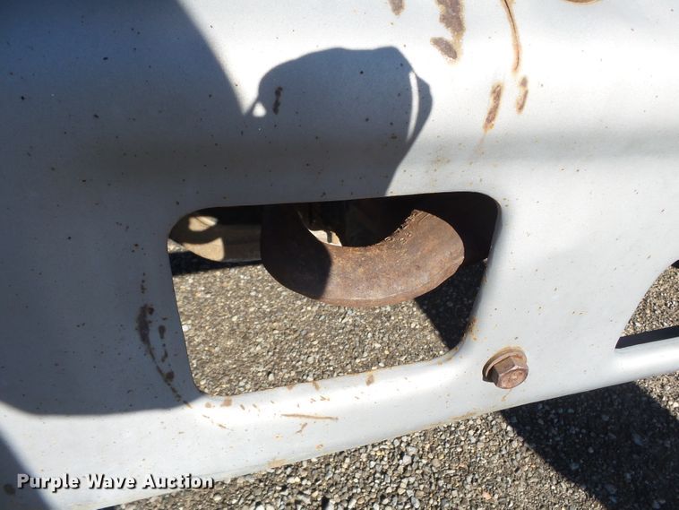 image for item DH7770 1995 Ford F800 reel carrier truck