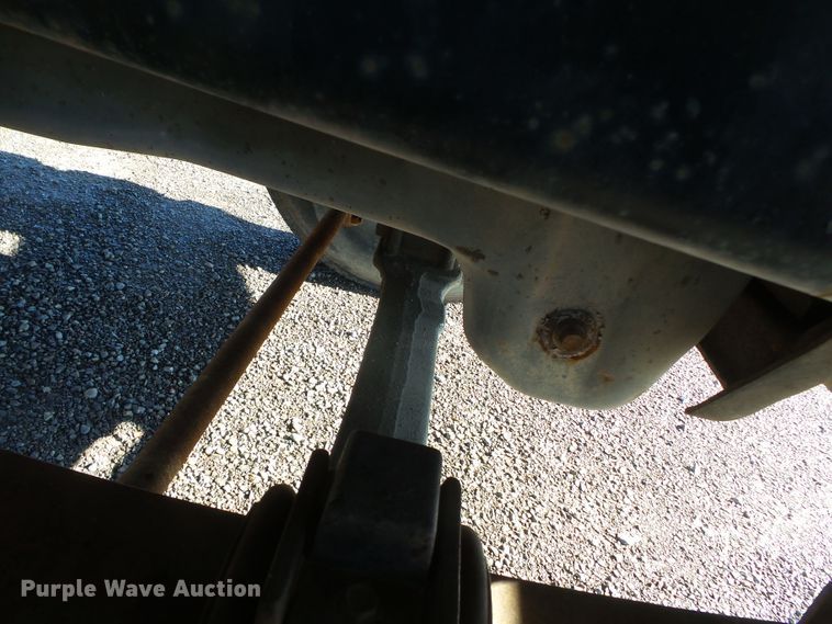 image for item DH7770 1995 Ford F800 reel carrier truck