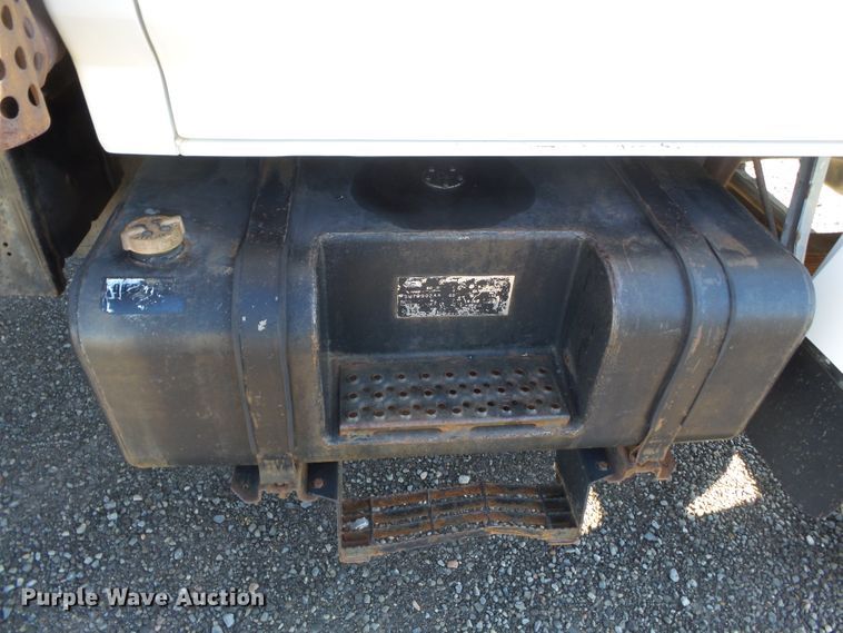 image for item DH7770 1995 Ford F800 reel carrier truck