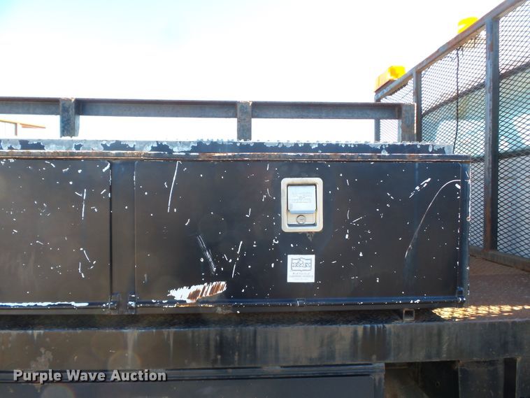 image for item DH7770 1995 Ford F800 reel carrier truck