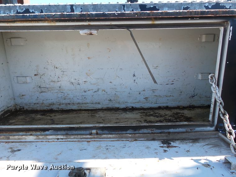 image for item DH7770 1995 Ford F800 reel carrier truck