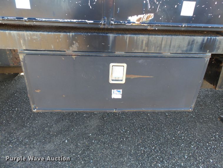 image for item DH7770 1995 Ford F800 reel carrier truck