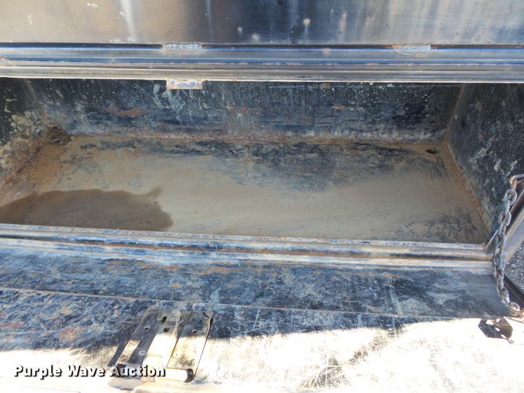 image for item DH7770 1995 Ford F800 reel carrier truck