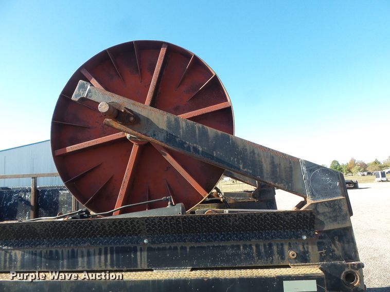 image for item DH7770 1995 Ford F800 reel carrier truck