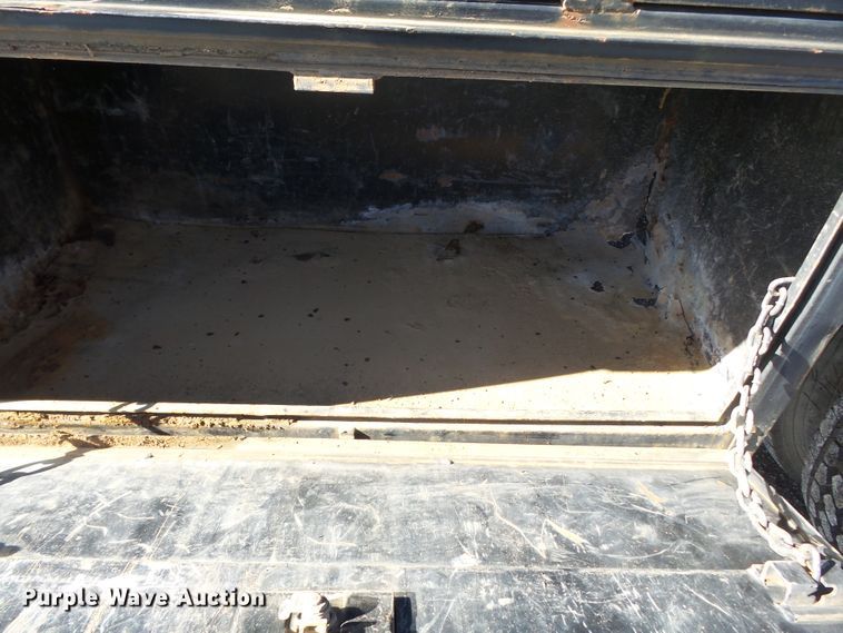 image for item DH7770 1995 Ford F800 reel carrier truck