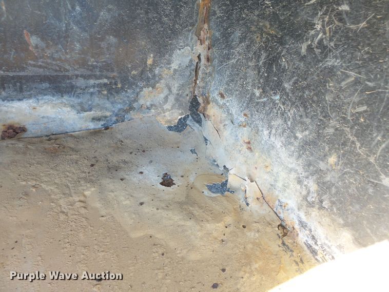 image for item DH7770 1995 Ford F800 reel carrier truck