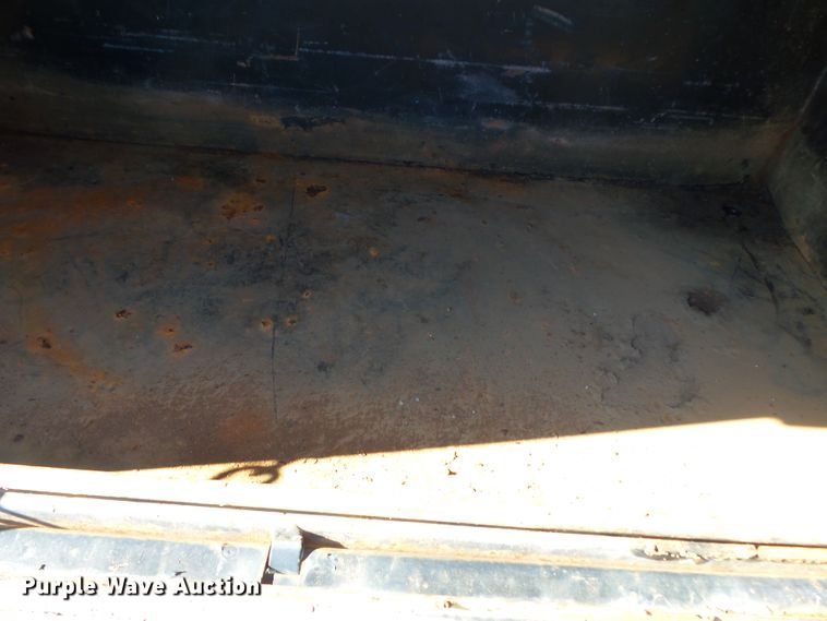 image for item DH7770 1995 Ford F800 reel carrier truck