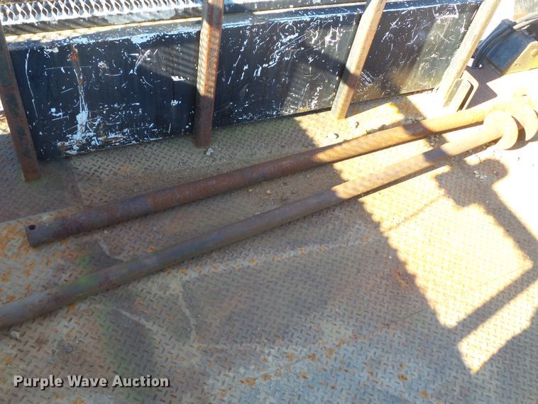 image for item DH7770 1995 Ford F800 reel carrier truck