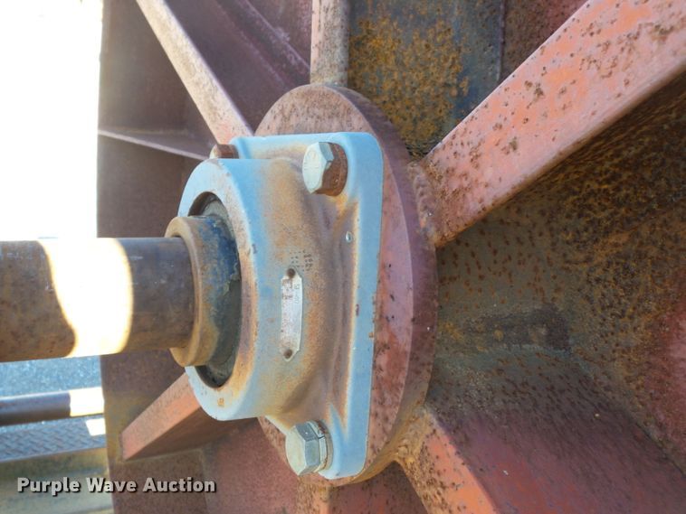 image for item DH7770 1995 Ford F800 reel carrier truck