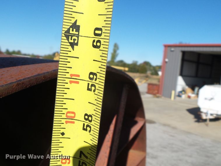 image for item DH7770 1995 Ford F800 reel carrier truck