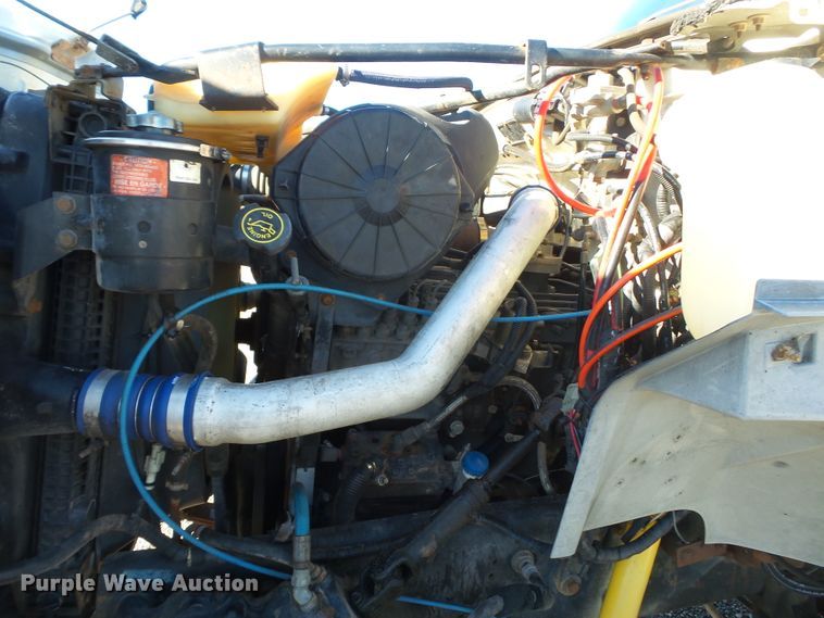 image for item DH7770 1995 Ford F800 reel carrier truck