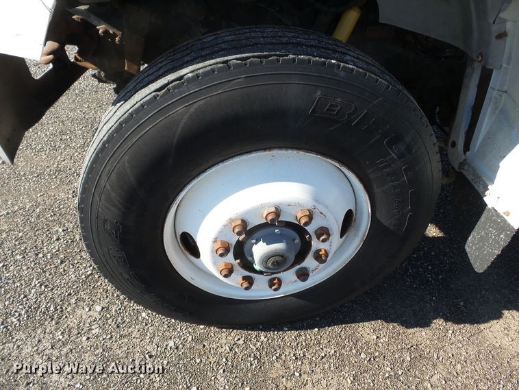 image for item DH7770 1995 Ford F800 reel carrier truck