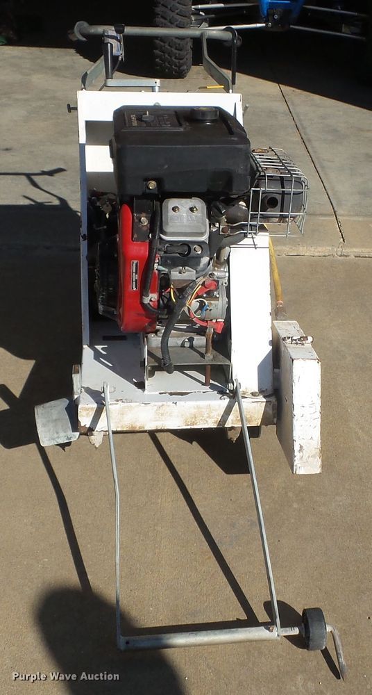 image for item DH7771 Cushion Cut 1616SPA3 concrete saw