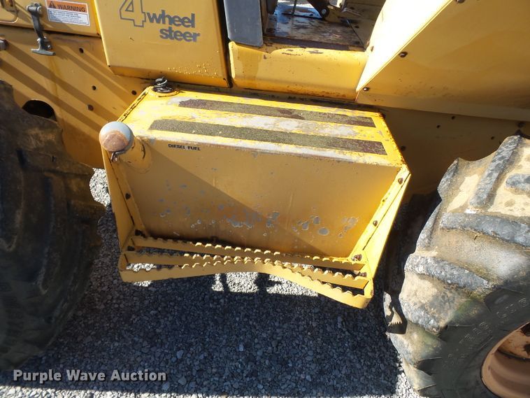 image for item DH7774 Case 860 cable plow